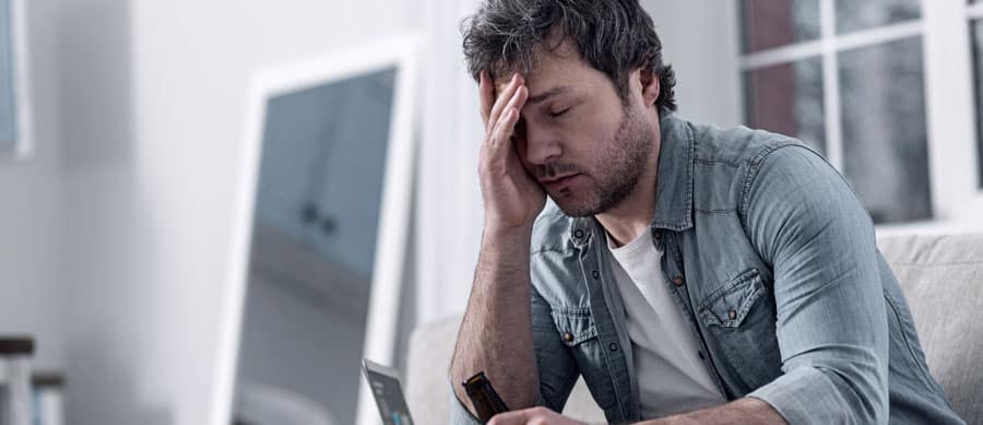 8 Signs Your Loved One Is an Alcoholic alcoholic man