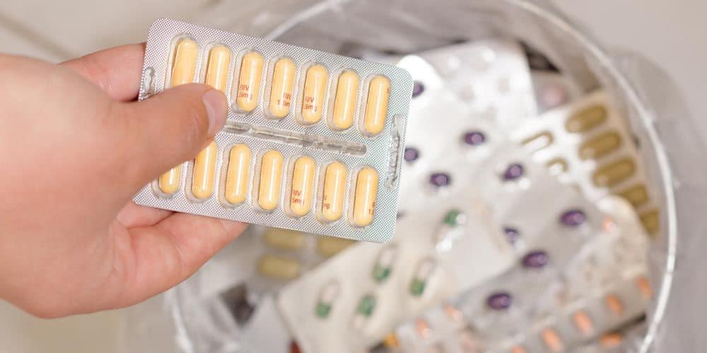 What to Expect When Quitting Meth throw drugs away