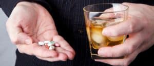 man abuses gabapentin with alcohol